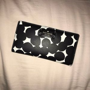 SALE 💋 Kate spade wallet ♠️